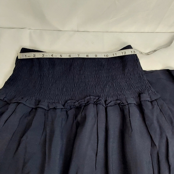 SUGAR + LIPS SMOCKED-WAIST POPLIN MAXI SKIRT - Picture 8 of 9